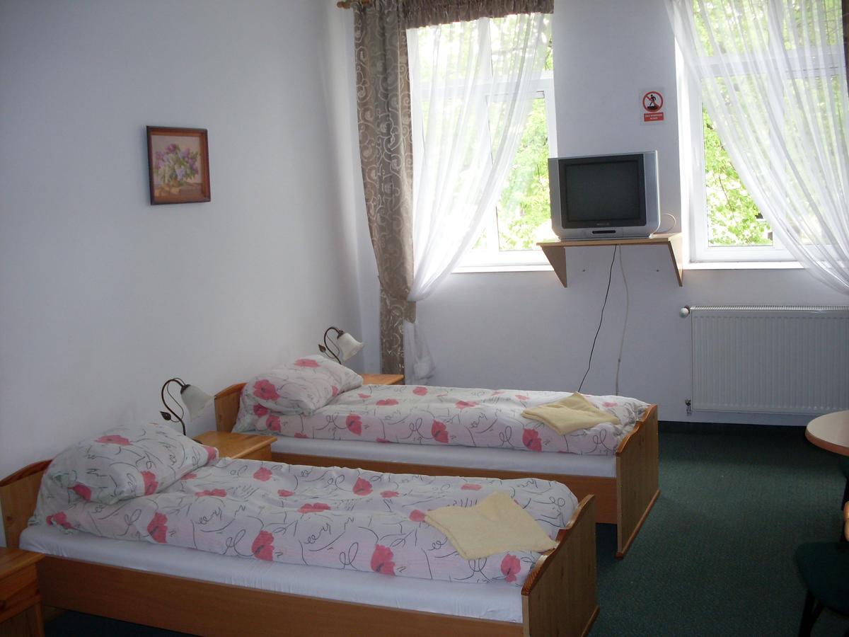 קאמיינה גורה Hotel Krokus מראה חיצוני תמונה