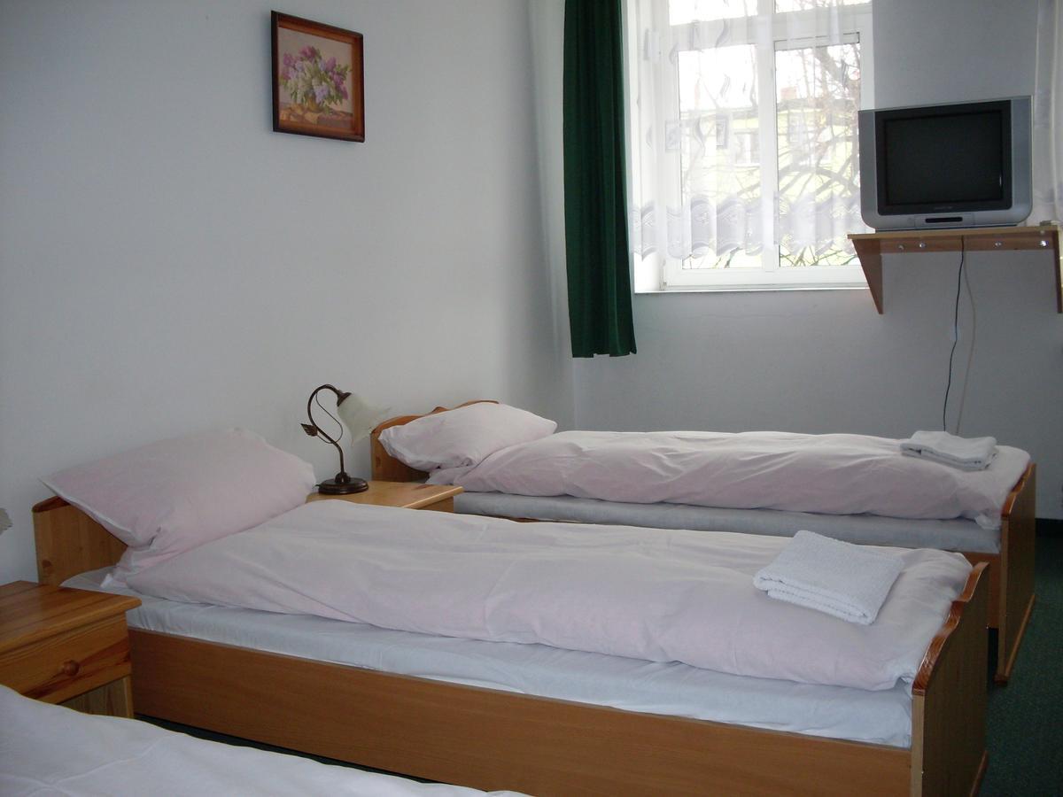 קאמיינה גורה Hotel Krokus מראה חיצוני תמונה